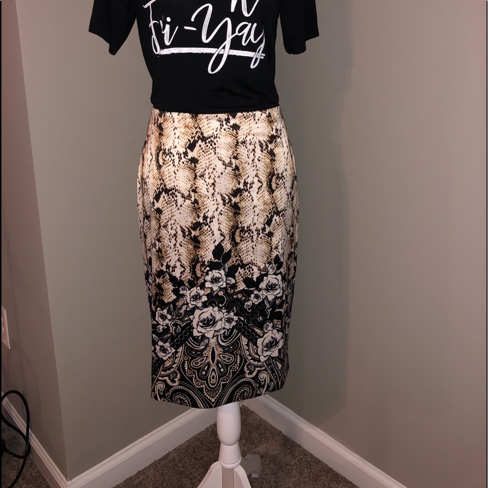 WHBM pencil skirt Georgeous!!